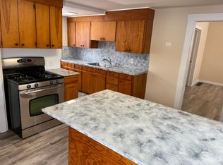 1107 S 6th St, Burlington, IA