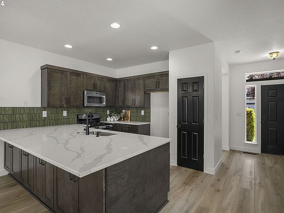 2nd image of 1831 SE Waterlily St