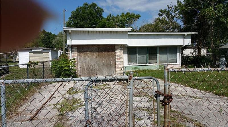 1st image of 208 Jessica St