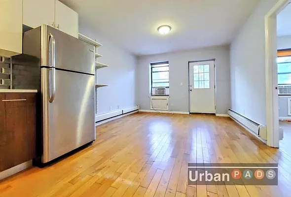 Rented by eRealty Advisors USA Inc | media 27