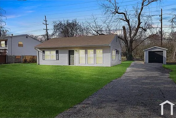 11893 Bridgevale Ave — Photo 3