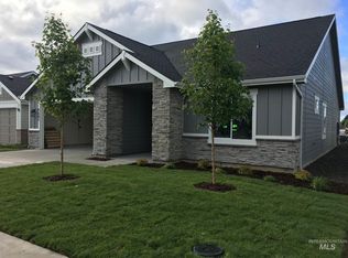 8647 W Sloan St, Garden City, ID 83714
