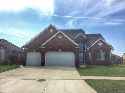 18424 Opal Dr, Macomb, MI, 48042