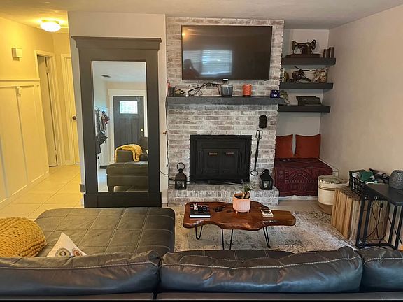 5th image of 2057 NW 31st Pl
