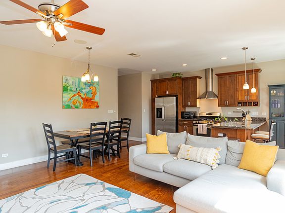 4th image of 3952 W Eddy St #2NW