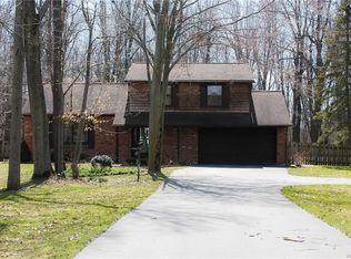 9415 Lapp Rd, Clarence Center, NY 14032