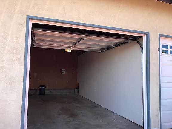 1 car garage with electronic opener. Laundry and dryer hook-ups