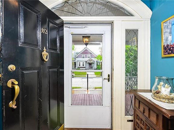 3rd image of 112 Arnold Ave