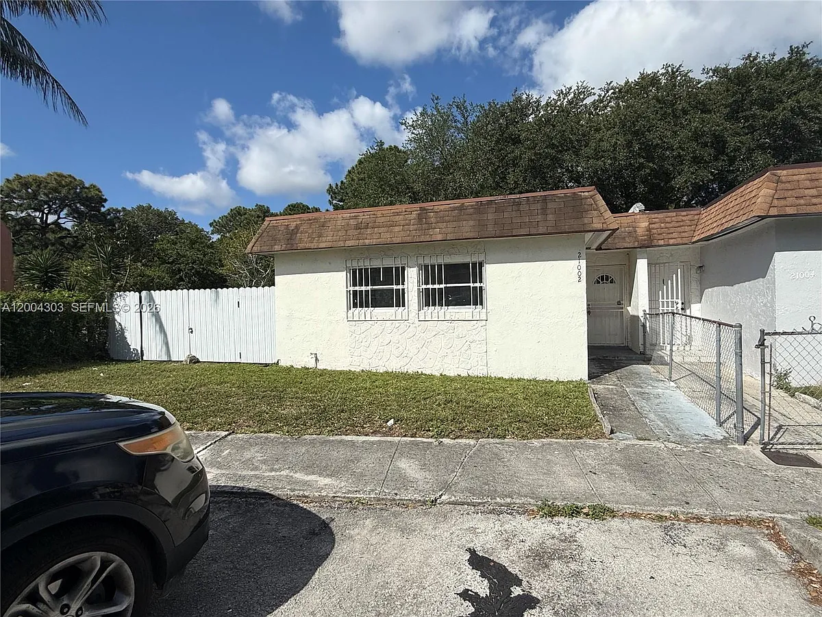 Building Photo - 21002 NW 39th Ave