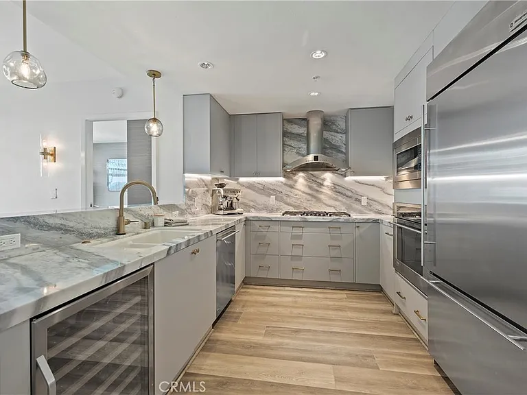 3141 Michelson #907E — Photo 11
