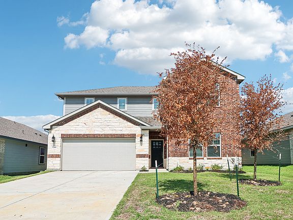 The exterior of a Meritage home in Stewart s Ranch of Conroe, TX.