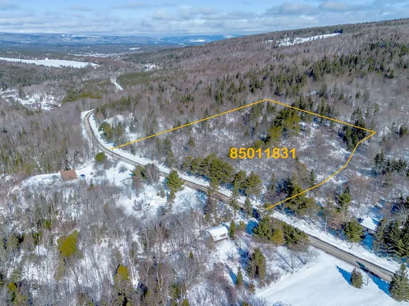 314 Yankee Line Rd, Victoria, NS B0E 1B0