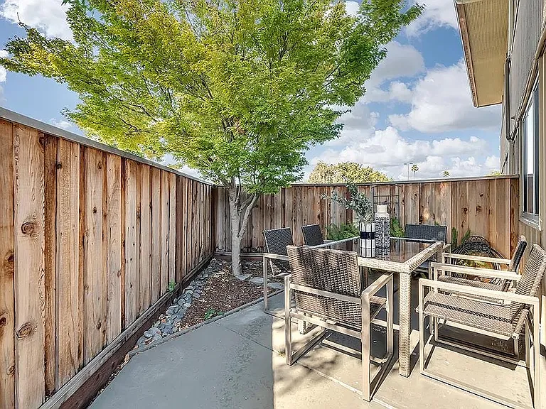 1636 Marina Ct #G — Photo 4