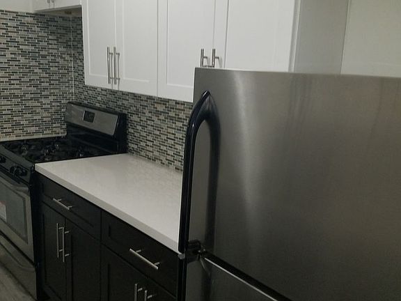 3rd image of 4510 Kissena Blvd APT 6B