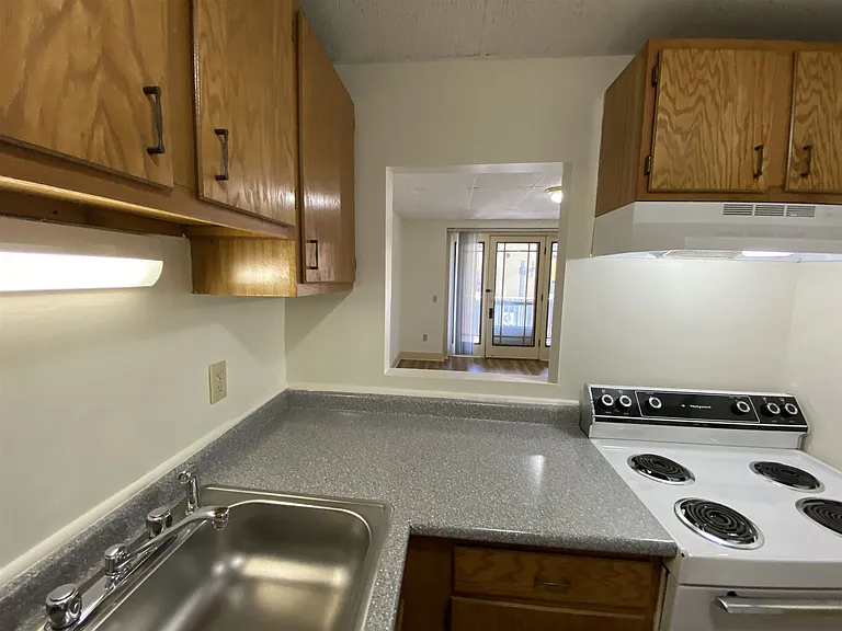 610 Union St #202 — Photo 12