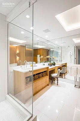 Sold by Sotheby's International Realty | media 36