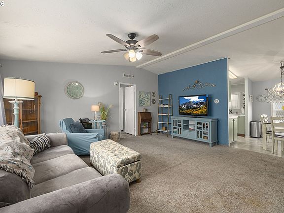 4th image of 10400 SE Cook Ct Unit 65