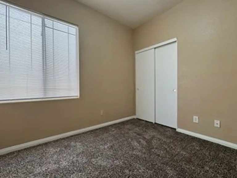6516 Raven Hall St — Photo 8