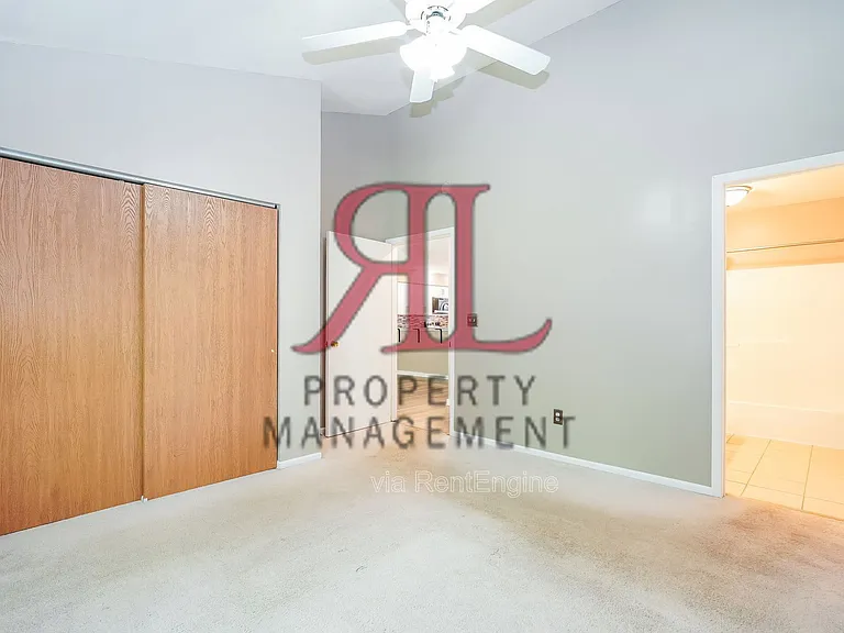 1241 Rivercrest Dr S #B — Photo 11