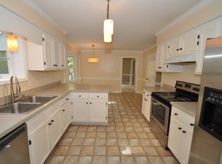 128 Fern Forest Dr, Raleigh, NC 27603