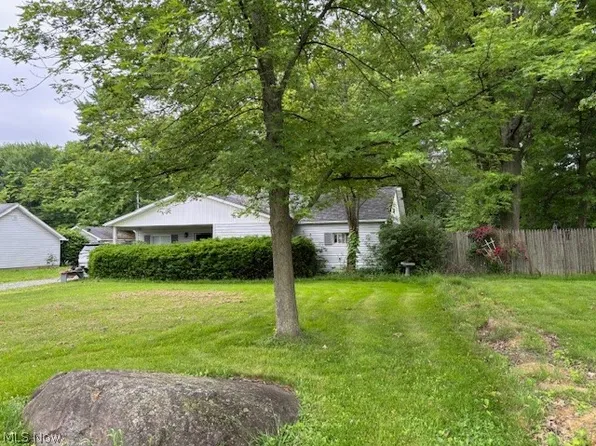 2144 N River Rd NE, Warren, OH 44483