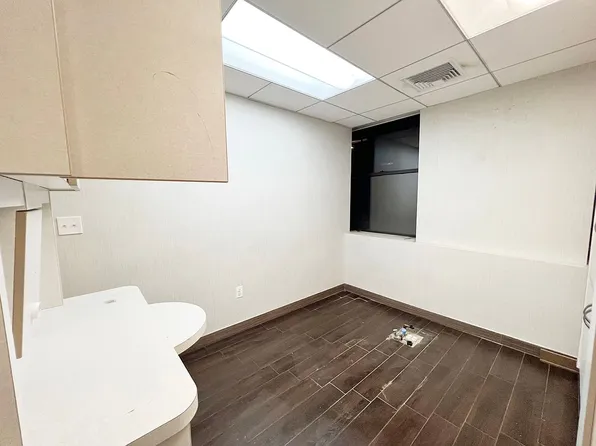 128 Mott St Suite 403, New York, NY 10013