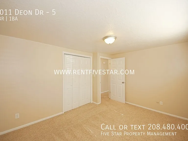 1011 Deon Dr #5 — Photo 8