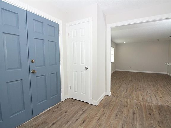 2nd image of 80 Sweetbriar Br