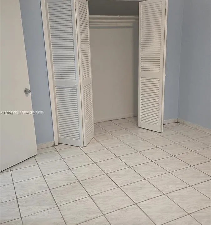 1325 NW 28th St