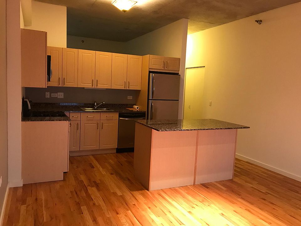 1st image of 1620 S Michigan Ave Unit 411