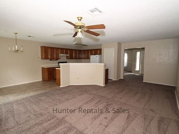 4th image of 4603 Emerald Dr