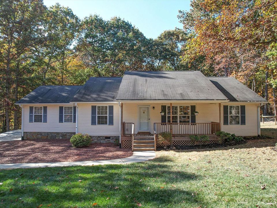1st image of 122 John Adams Ln