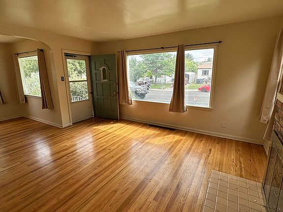5th image of 1920 E 22nd St #A