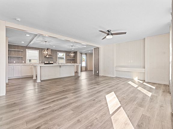 4th image of 4400 Melrose Dr Lot 209