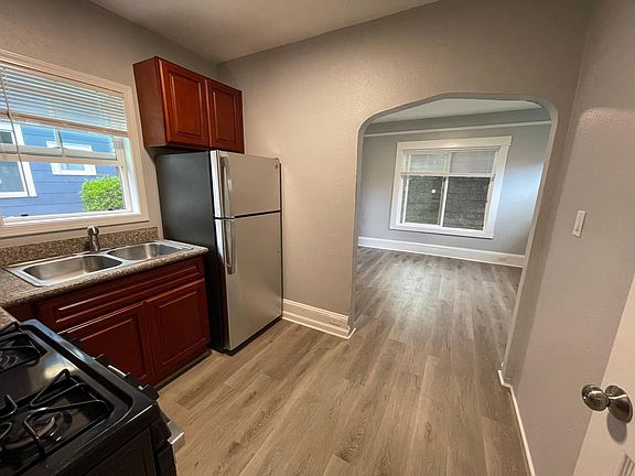 4th image of 1512 Franklin St APT 1