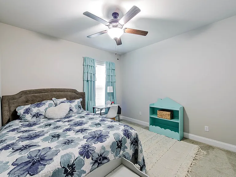 110 Devon Ct — Photo 14