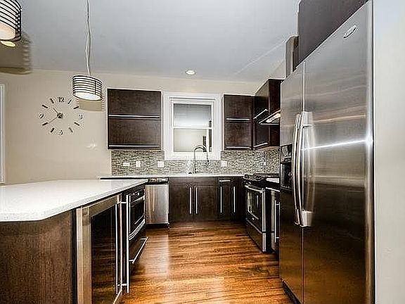 2nd image of 3023 N Damen Ave #2