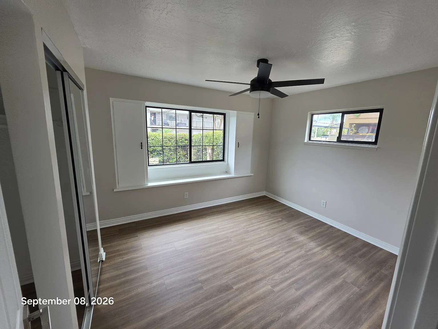 2 bed, 1000 sqft, $2,600 — Photo 4