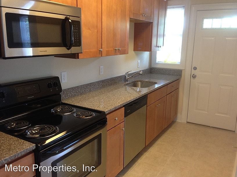 1st image of 4412 Grove Ave APT 02