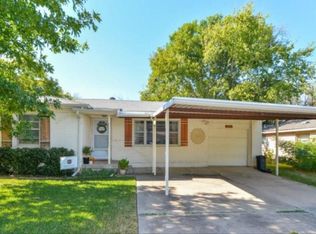 864 Ala Dr, White Settlement, TX 76108