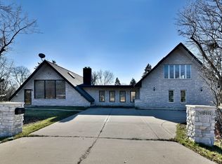 20W451 Army Trail Blvd, Addison, IL 60101