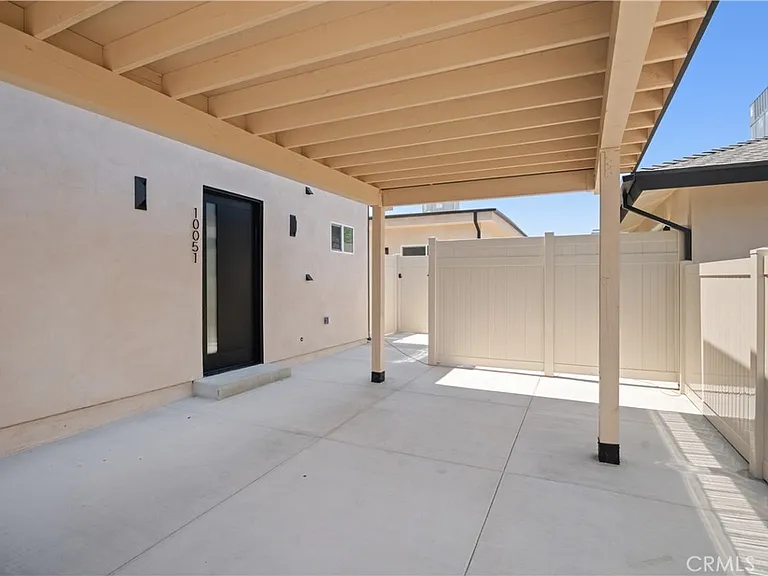 10051 Amestoy Ave — Photo 13