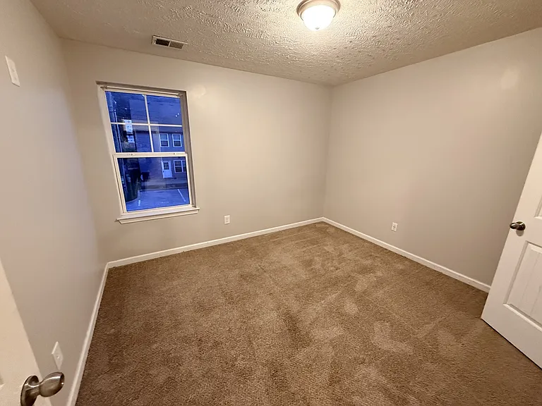 400 Rick McCormick Dr — Photo 19