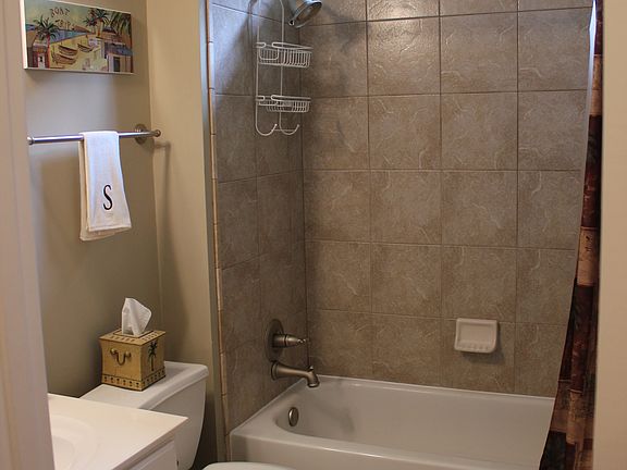 2nd image of 724 Laurel West Ct