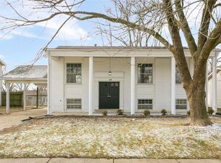 358 Sorrento Dr, Ballwin, MO