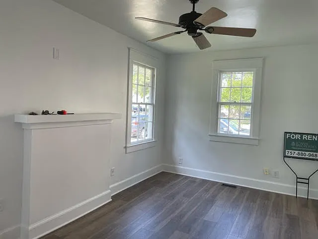 2 bed, 1000 sqft, $2,200 — Photo 2
