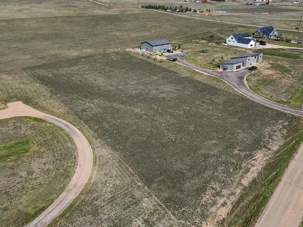 Halle Rae Ln, Belle Fourche, SD 57717