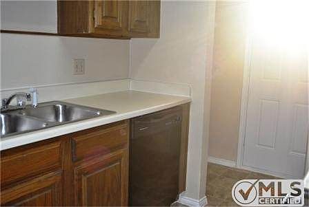4th image of 207 Cedar Bend Dr