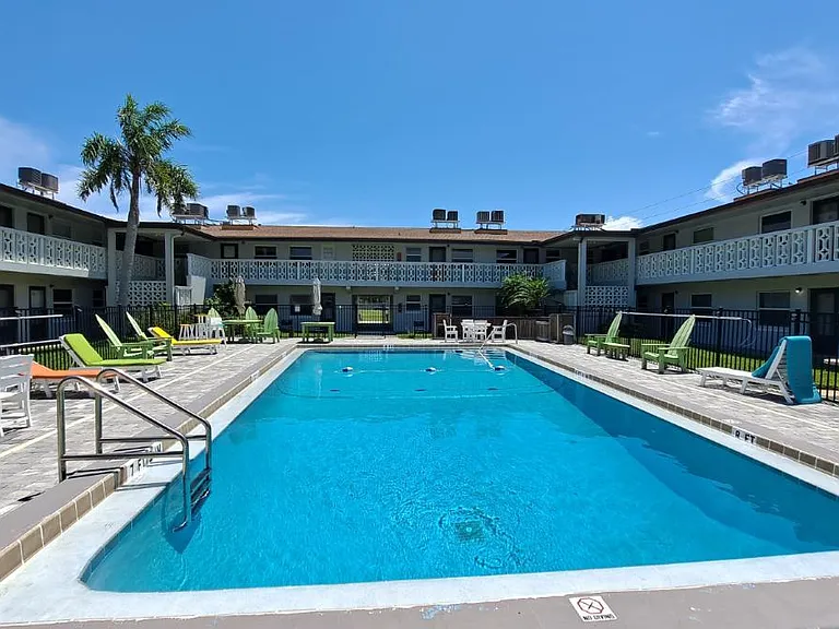 Complex Pool