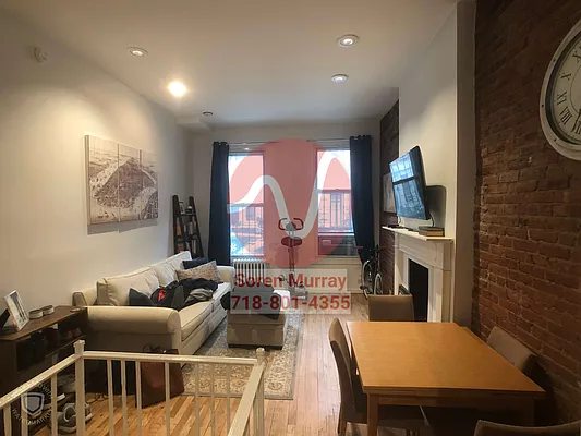 Rented by Wave Real Estate Group | media 10